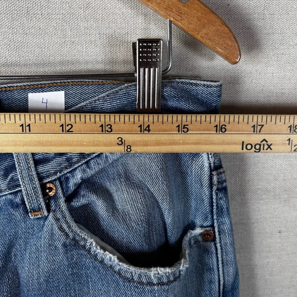 Levis 505 Regular Fit Jeans Mens 34x32 Medium Wash Blue Straight Leg Denim
